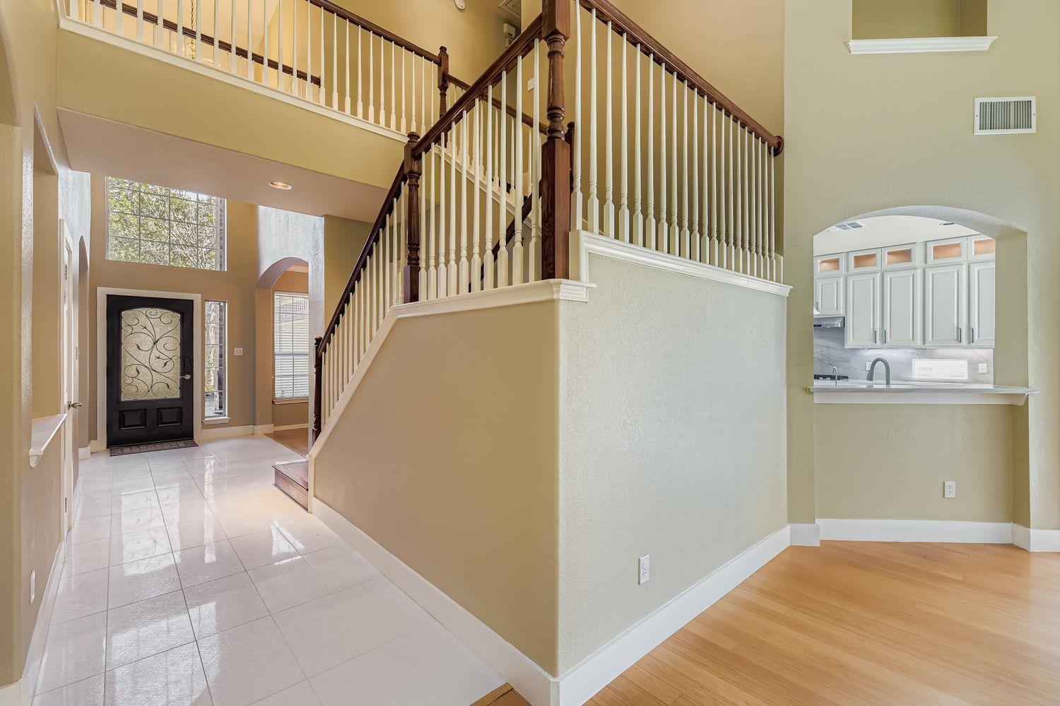 1028 Horseback Holw, Austin, TX 78732