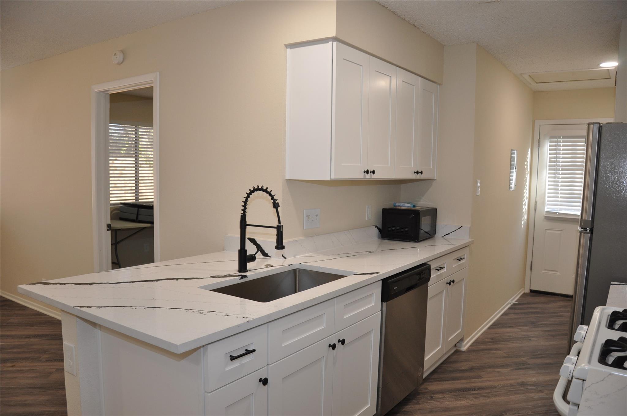 804 Osage Dr # A, Leander, TX 78641