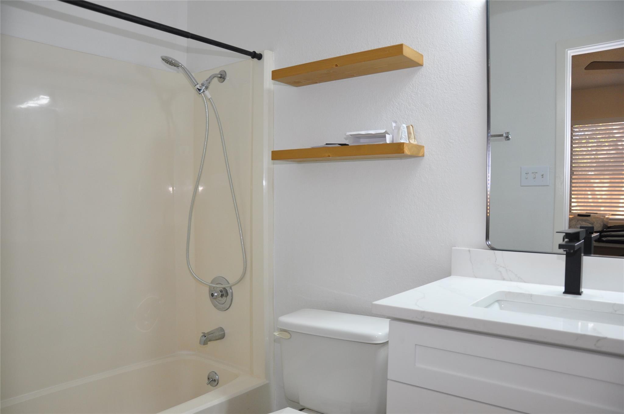 804 Osage Dr # A, Leander, TX 78641