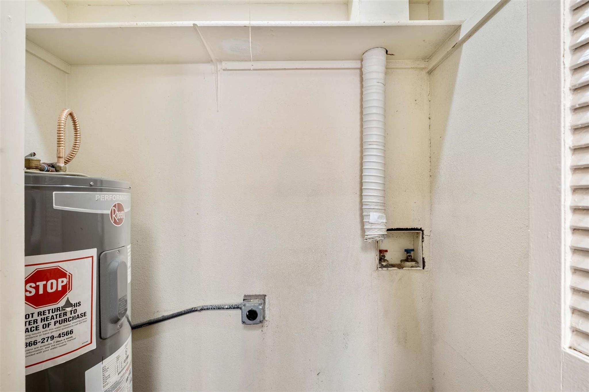 200 Concho St # B, Lockhart, TX 78644