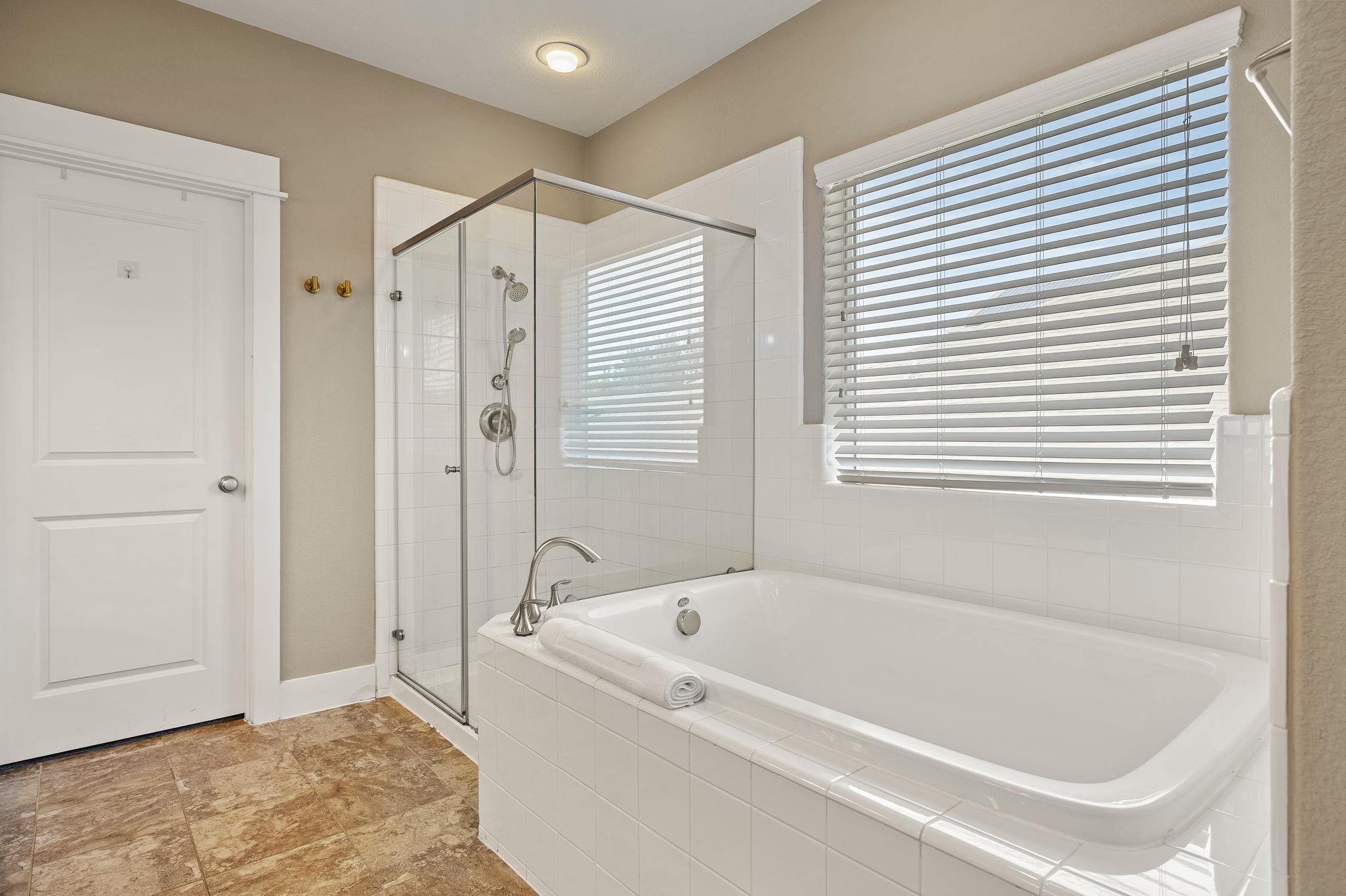 12009 Natures Bnd, Austin, TX 78753