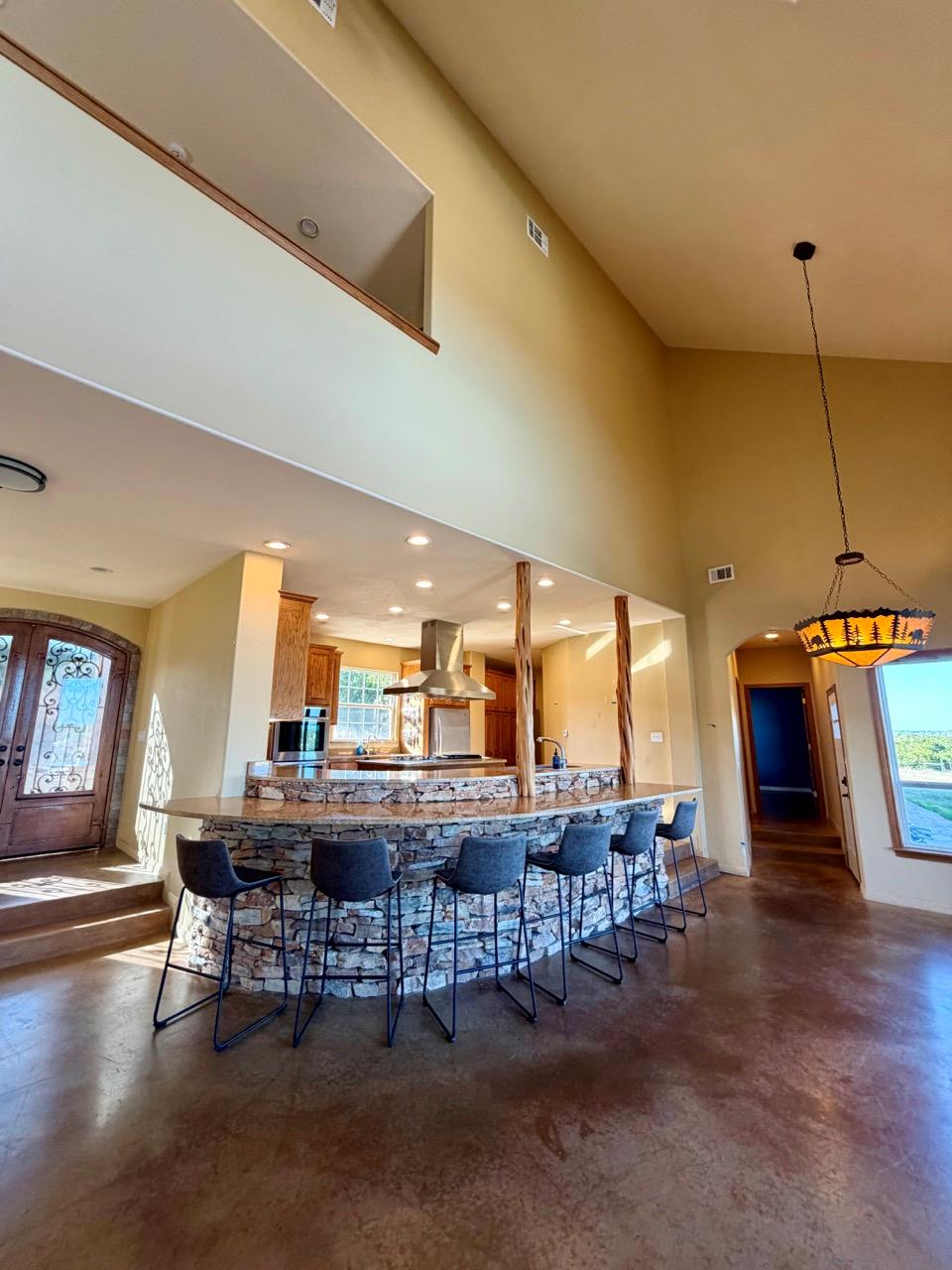 8256 S Us Highway 183, Briggs, TX 78608