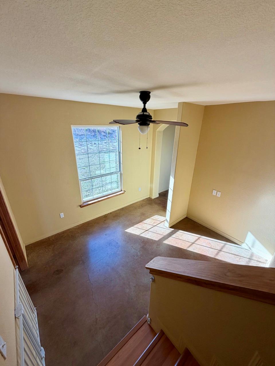 8256 S Us Highway 183, Briggs, TX 78608