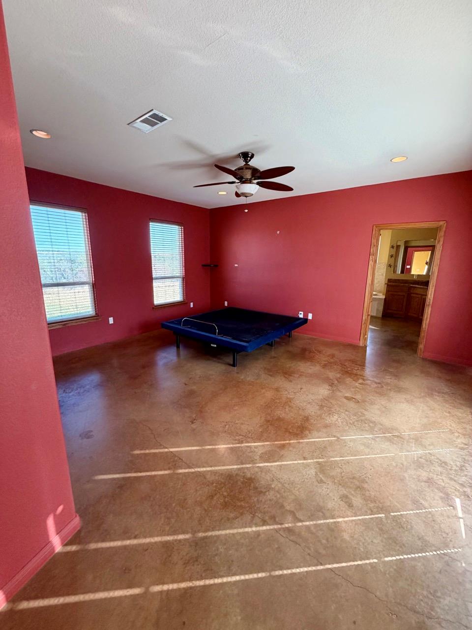 8256 S Us Highway 183, Briggs, TX 78608