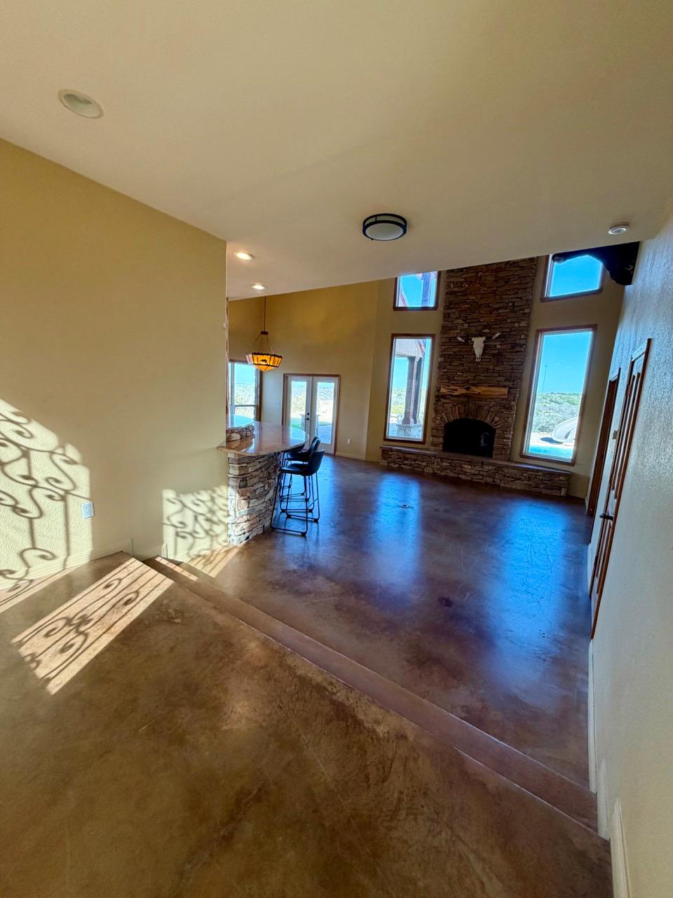 8256 S Us Highway 183, Briggs, TX 78608