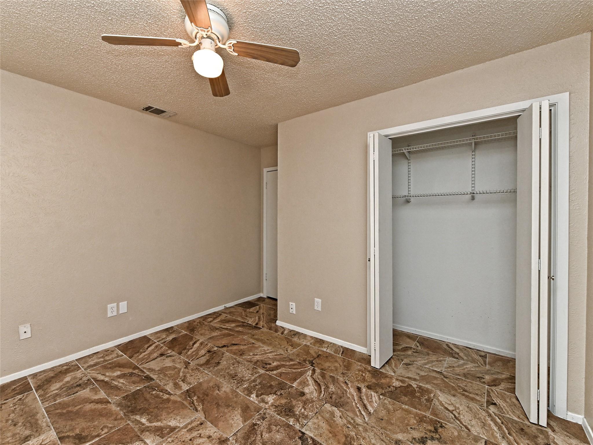 1916 GRACY FARMS Ln # B, Austin, TX 78758