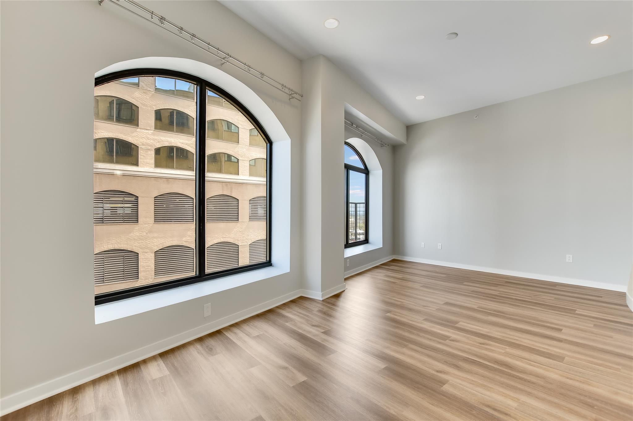 507 Sabine St # 709, Austin, TX 78701