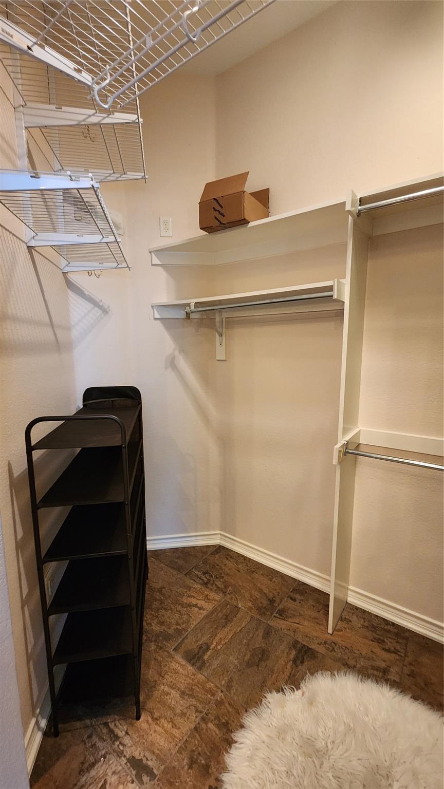 300 San Gabriel Village Blvd # 411, Georgetown, TX 78626