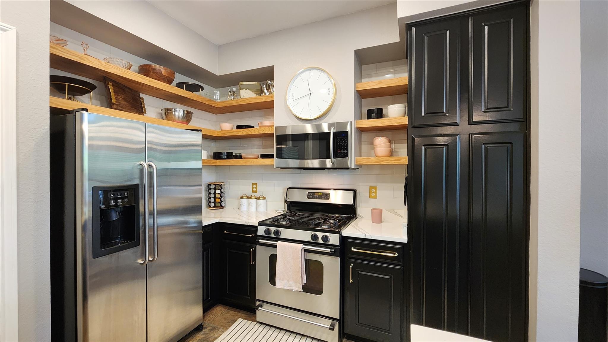 300 San Gabriel Village Blvd # 411, Georgetown, TX 78626