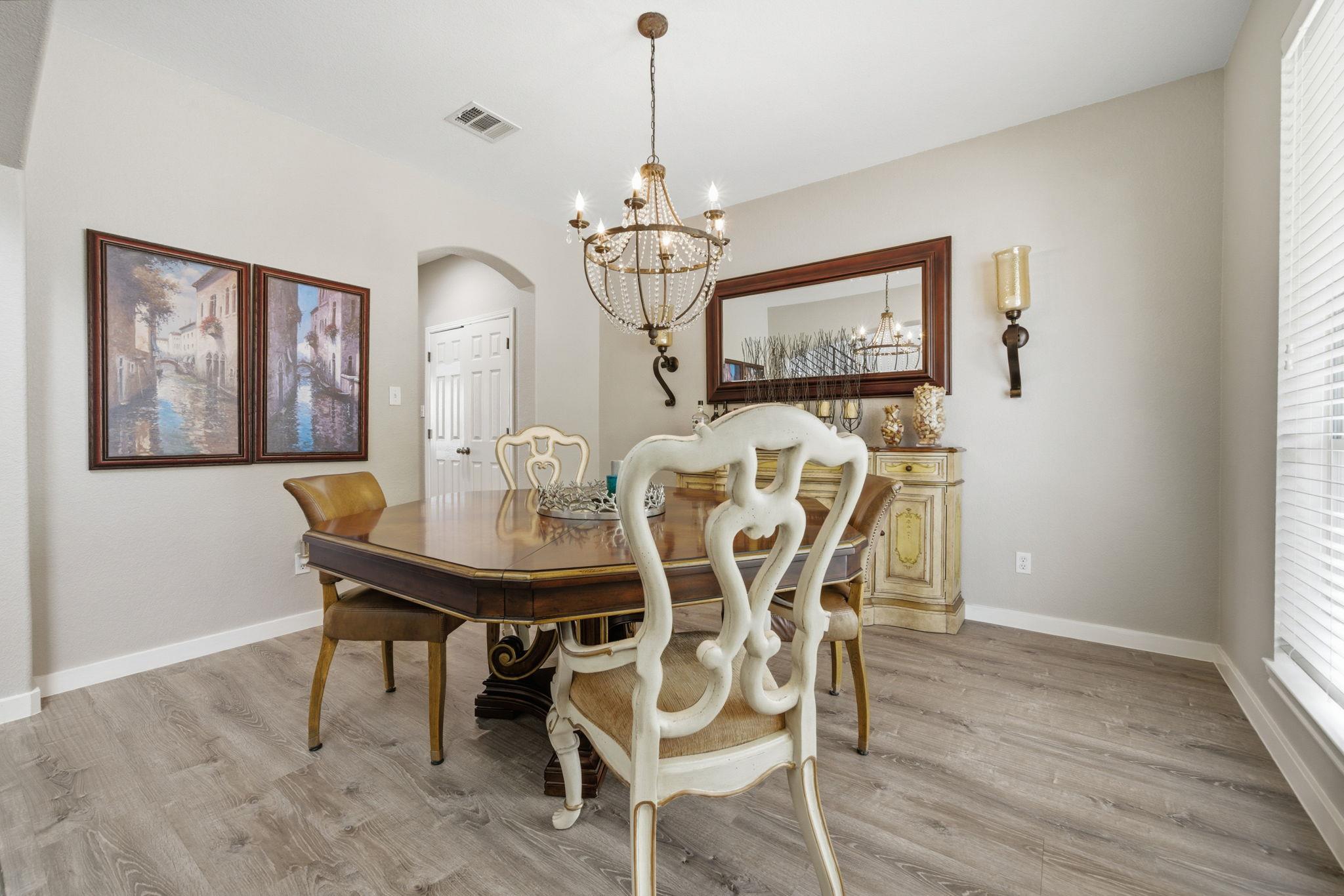 31 Cypress Knee Ln, Austin, TX 78734