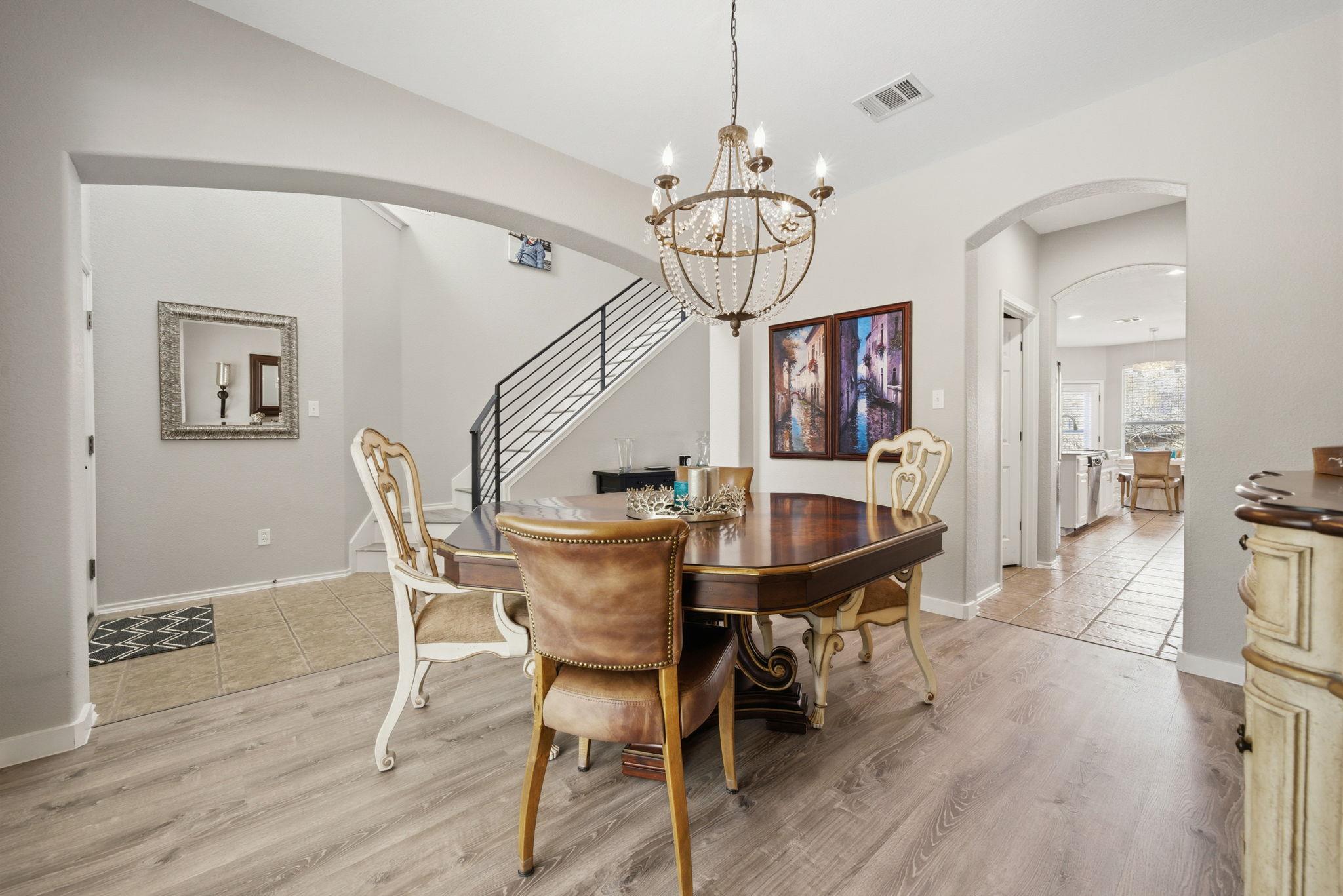 31 Cypress Knee Ln, Austin, TX 78734