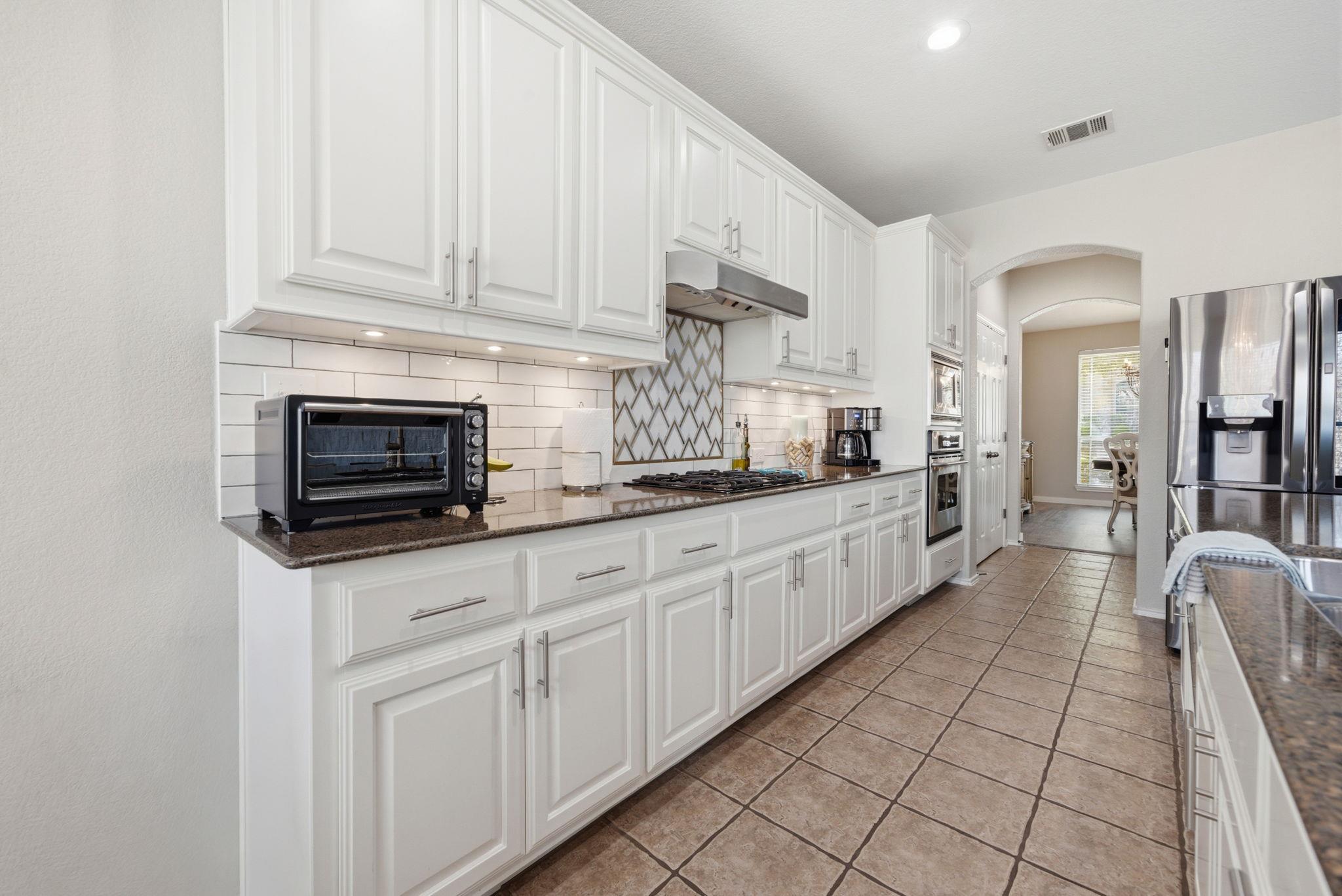 31 Cypress Knee Ln, Austin, TX 78734