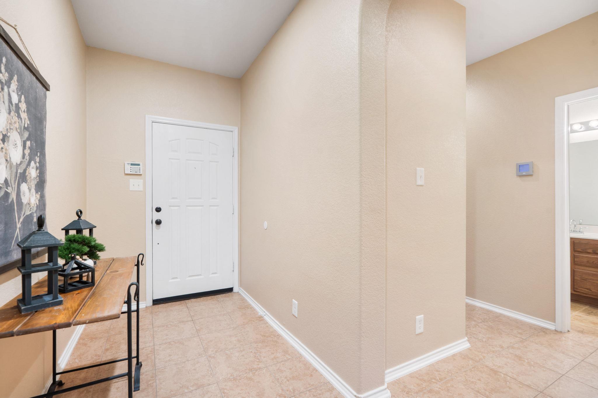 366 Matthews Ln, Kyle, TX 78640