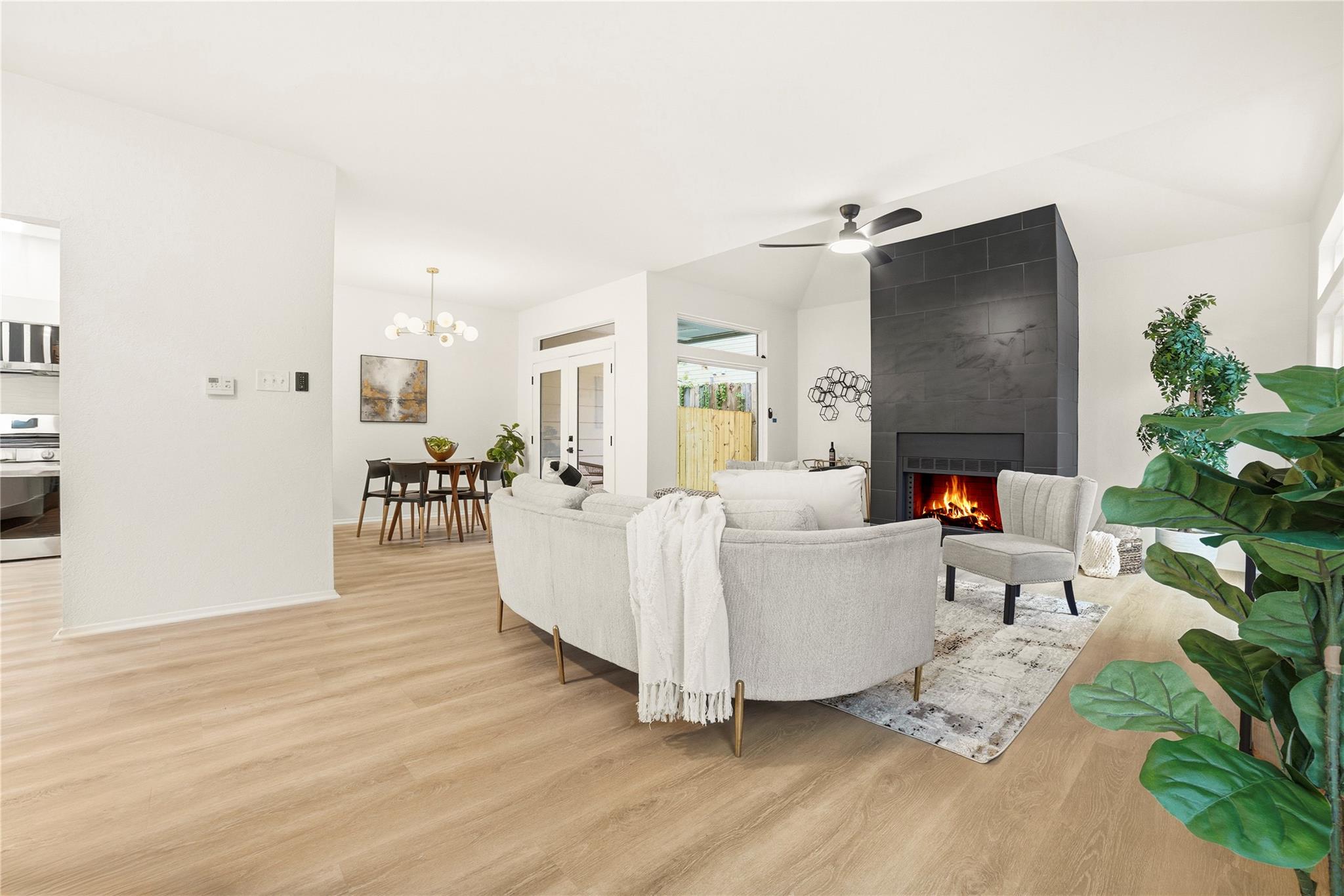 8320 Greenslope Dr # B, Austin, TX 78759