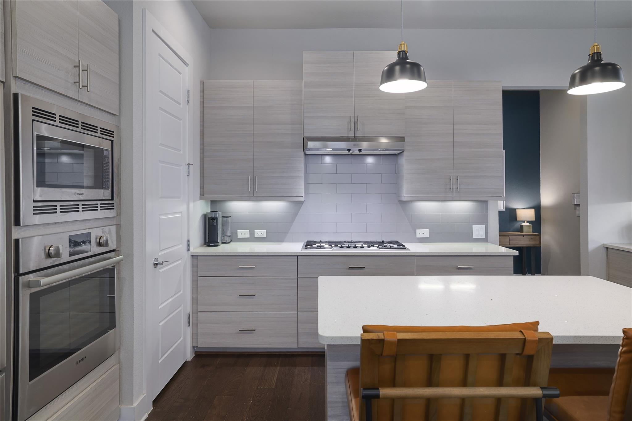 6021 Seville Dr, Austin, TX 78724