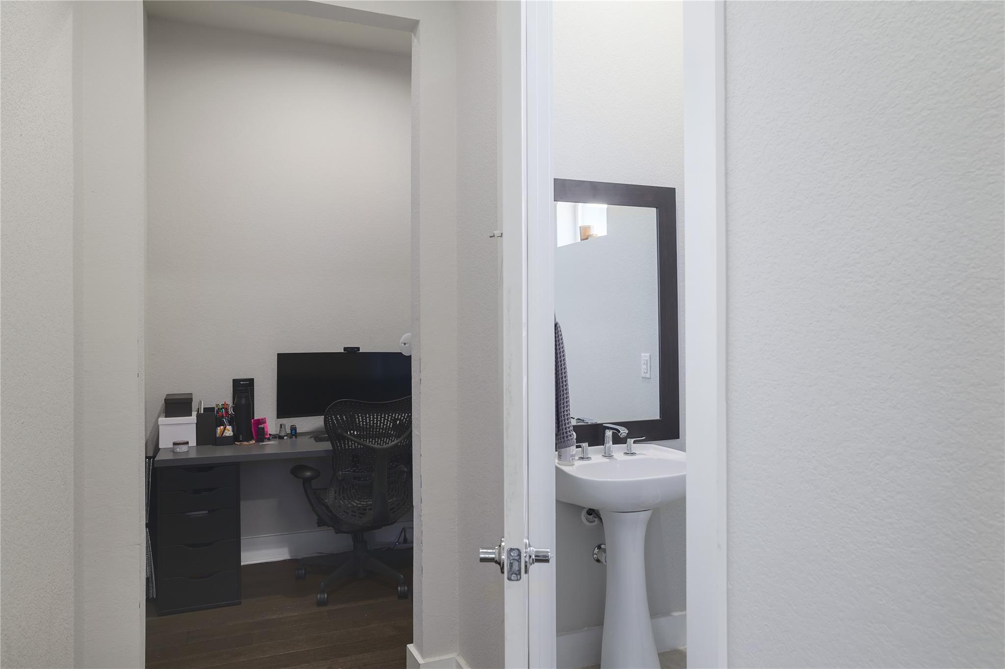 6021 Seville Dr, Austin, TX 78724