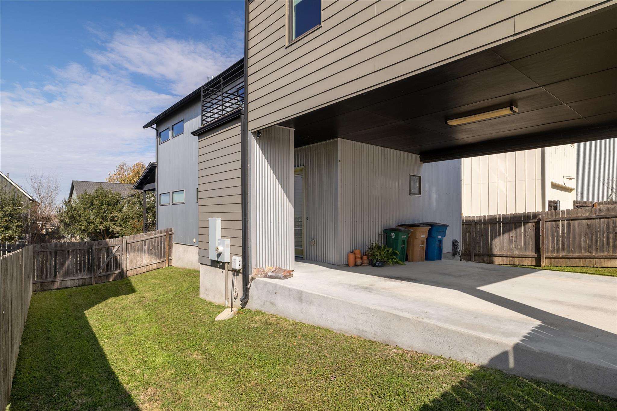 6021 Seville Dr, Austin, TX 78724