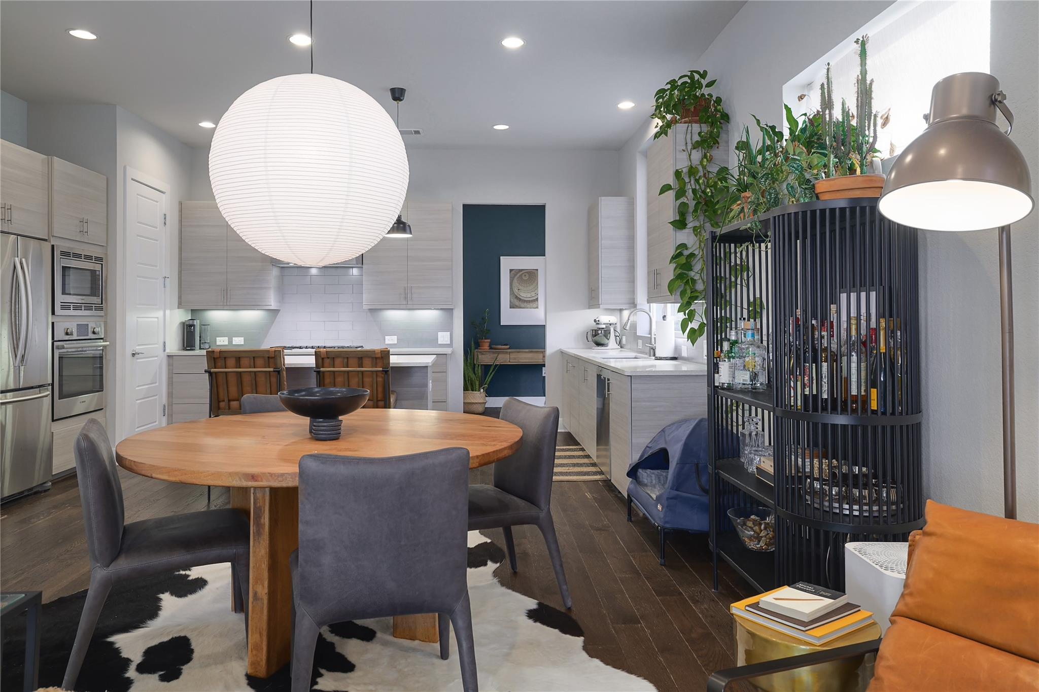 6021 Seville Dr, Austin, TX 78724