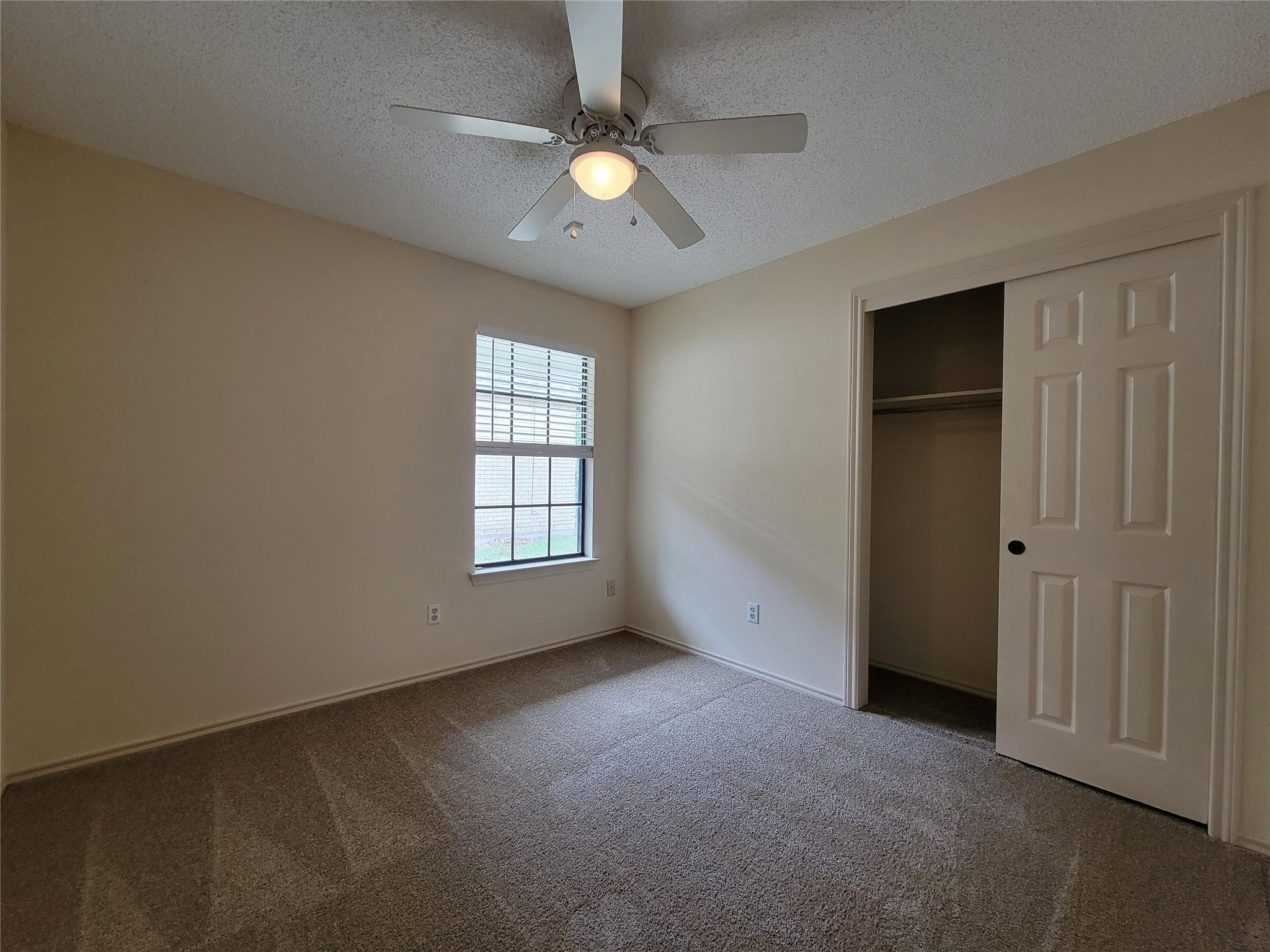 1007 Black Locust Dr, Pflugerville, TX 78660