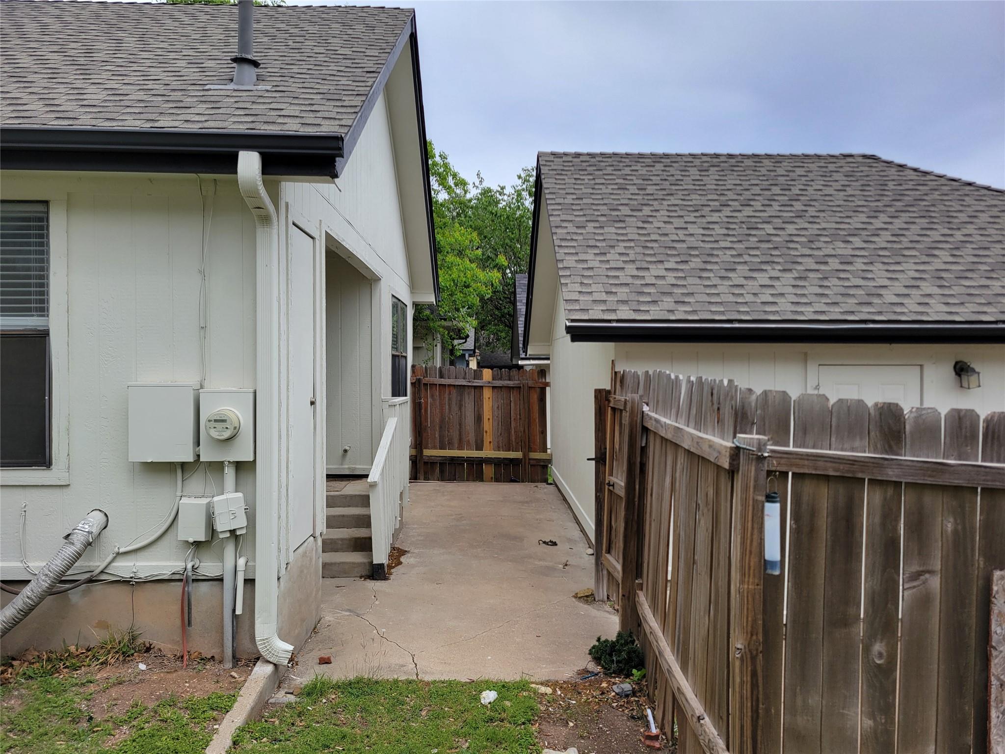 1007 Black Locust Dr, Pflugerville, TX 78660