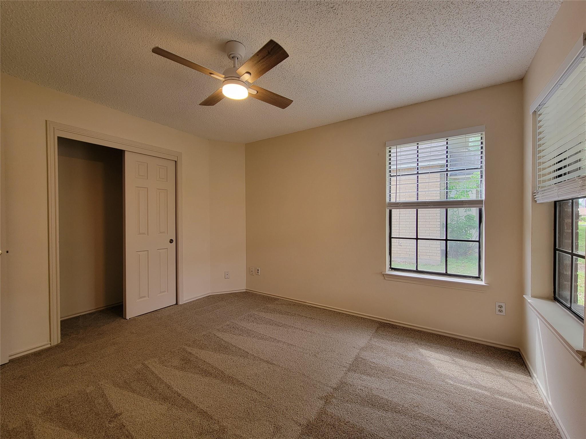 1007 Black Locust Dr, Pflugerville, TX 78660