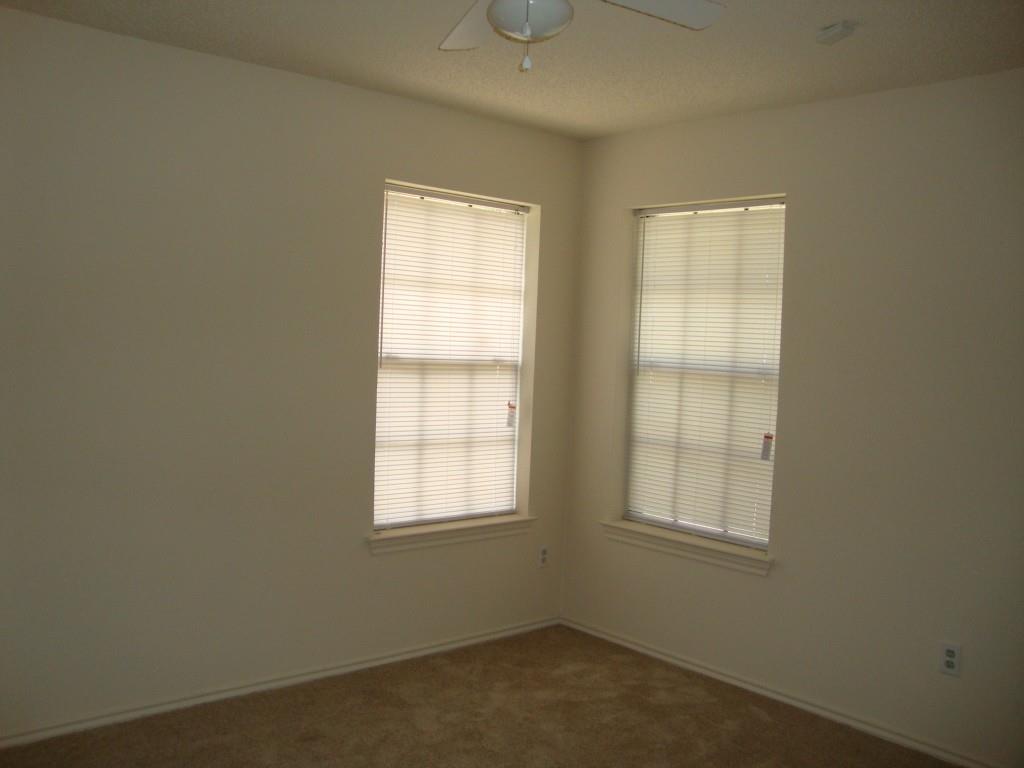 1007 Black Locust Dr, Pflugerville, TX 78660