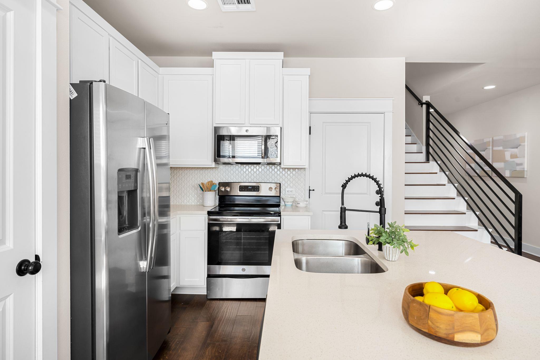 13501 Metric Blvd # 8, Austin, TX 78727