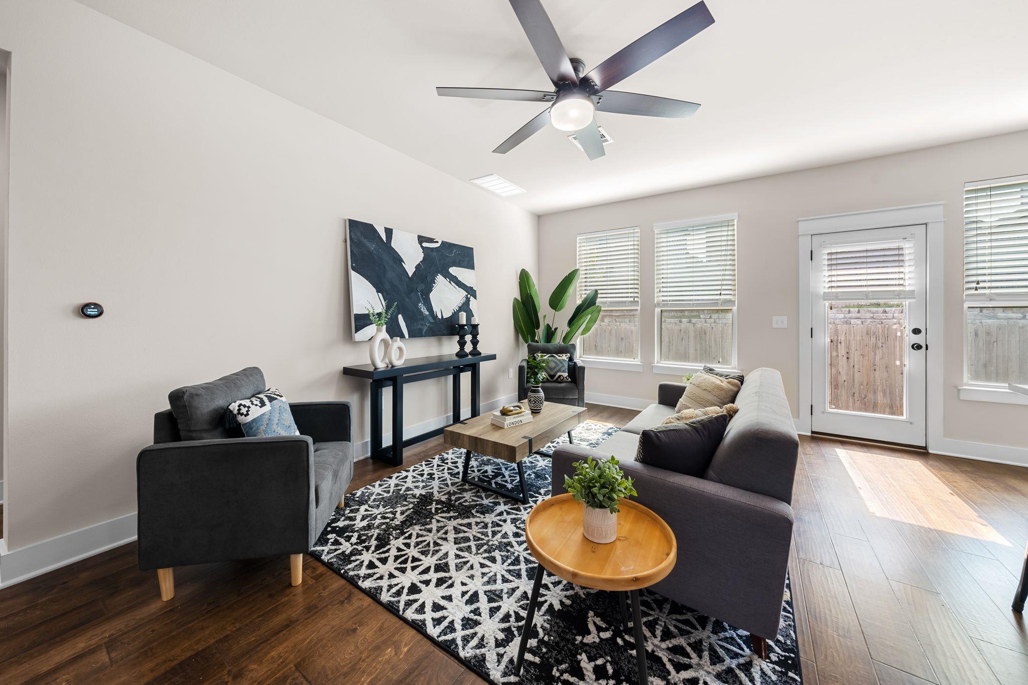 13501 Metric Blvd # 8, Austin, TX 78727