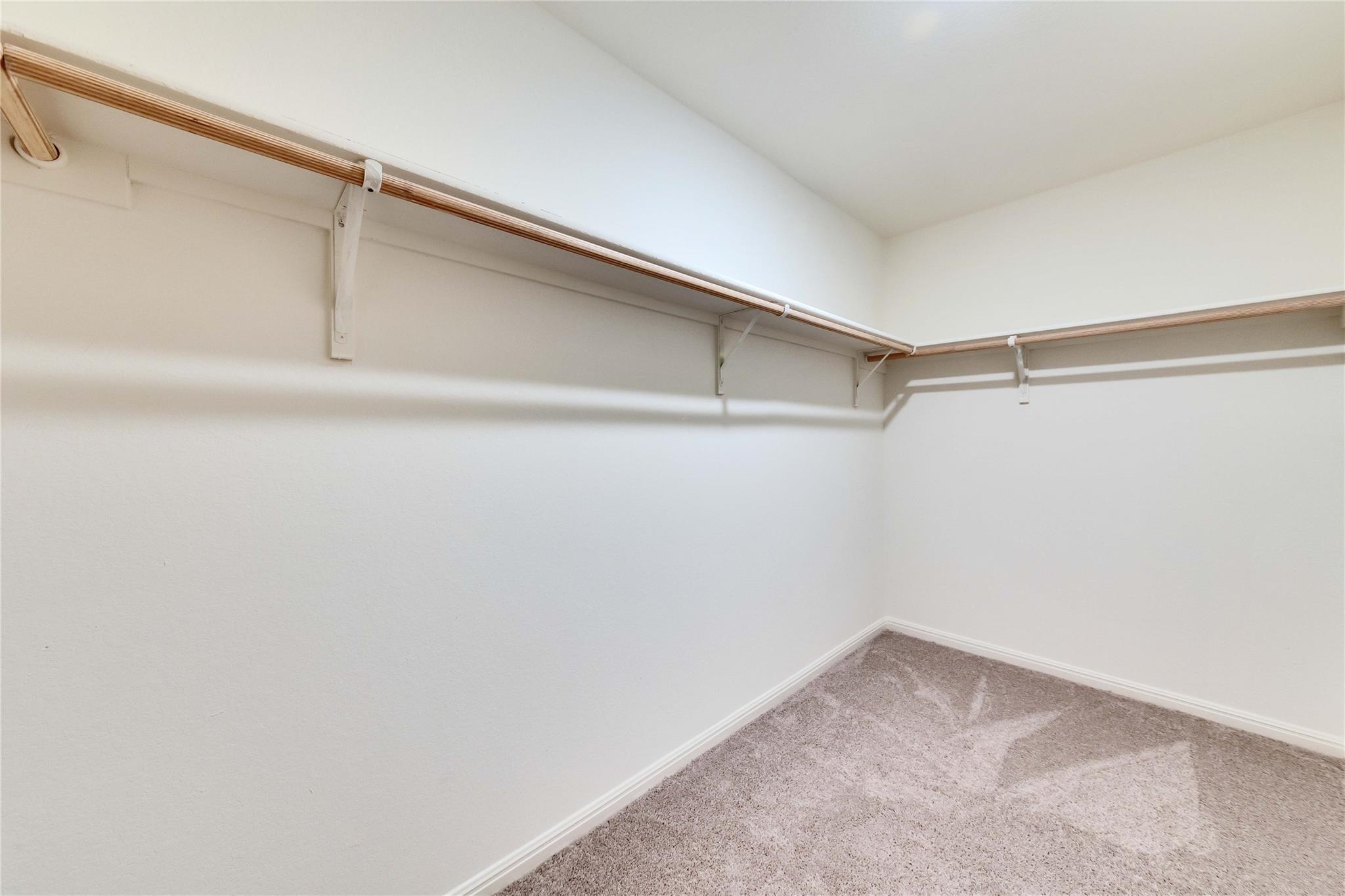 1008 Gray Fox Cv, Hutto, TX 78634