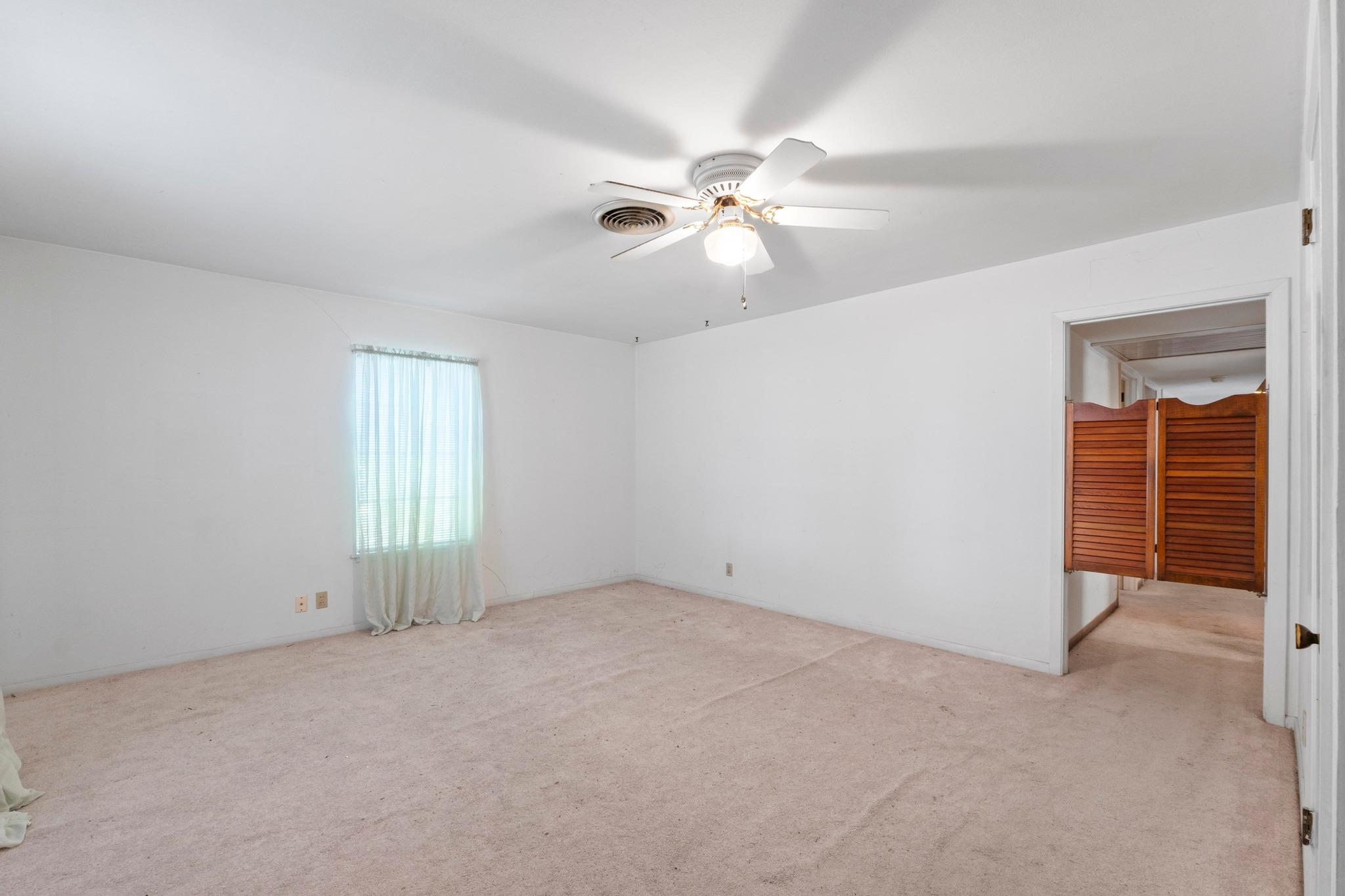 1207 Dwyce Dr, Austin, TX 78757