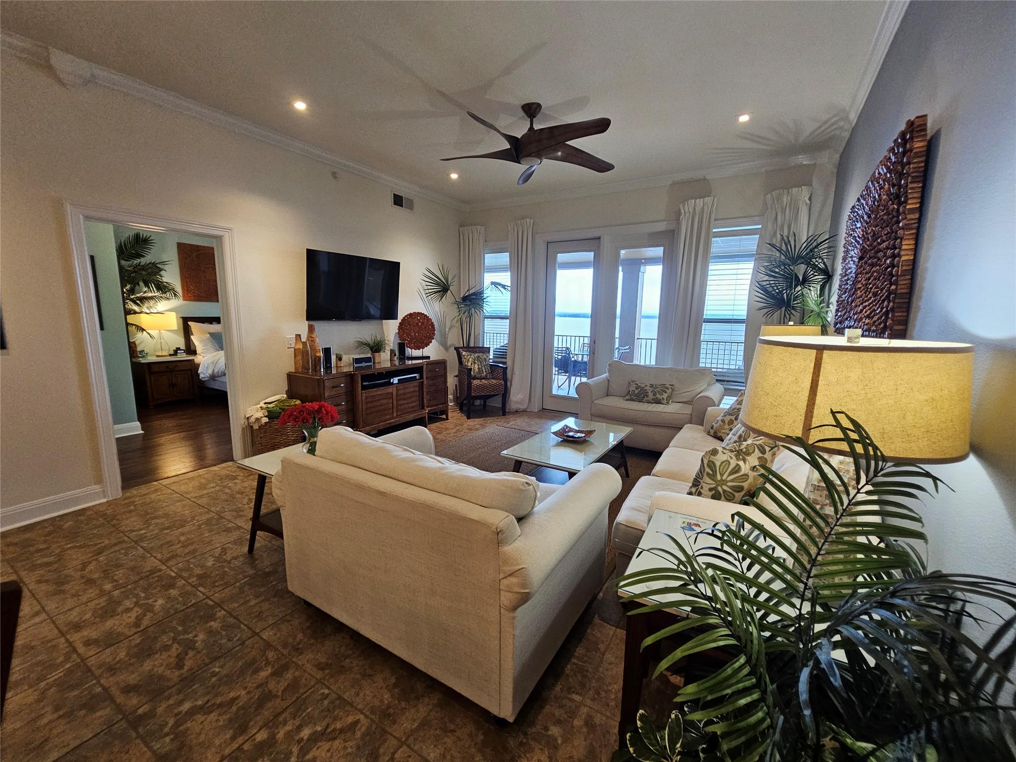 1001 The Cape Rd # 32, Horseshoe Bay, TX 78657