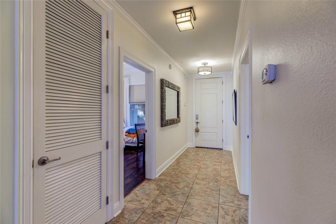 1001 The Cape Rd # 32, Horseshoe Bay, TX 78657