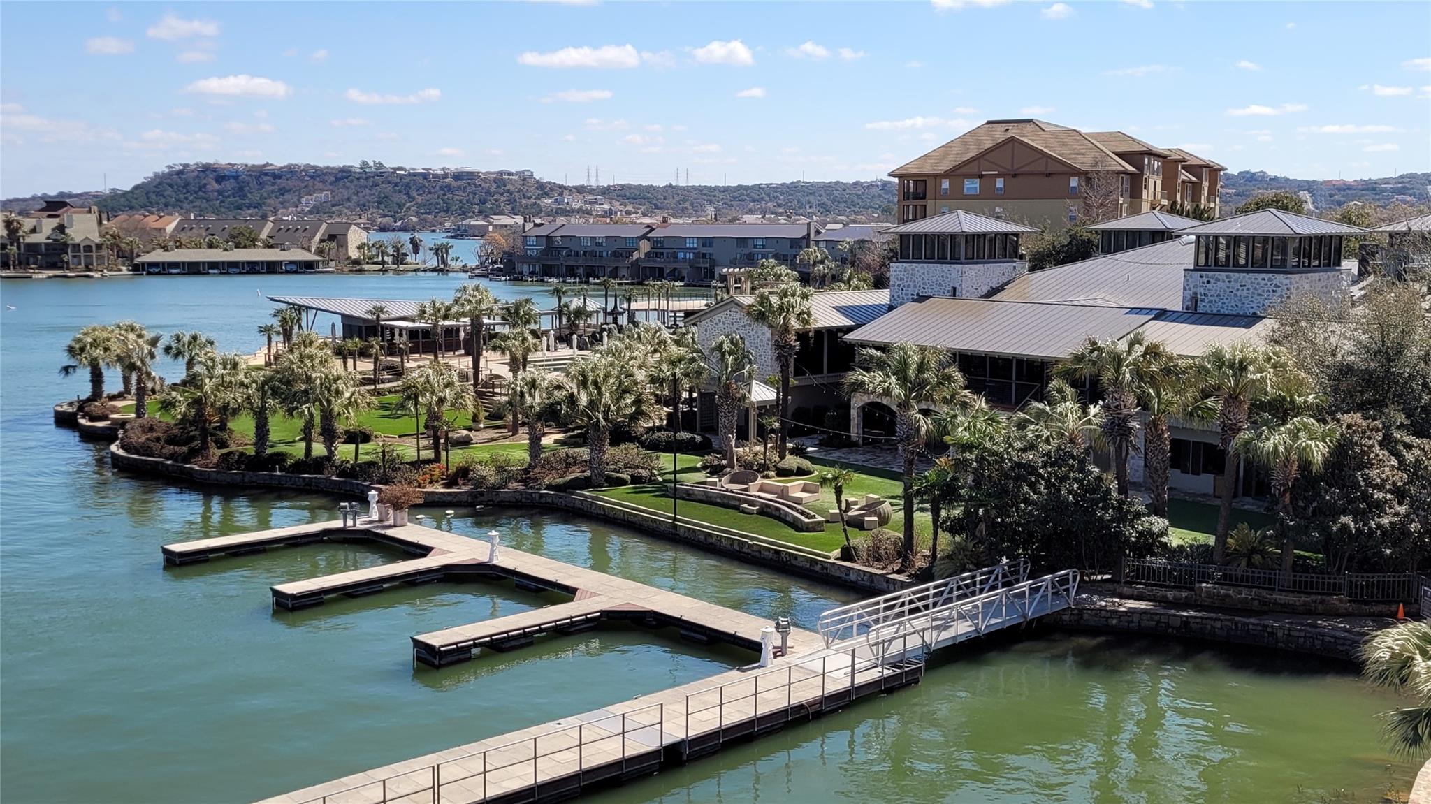 1001 The Cape Rd # 32, Horseshoe Bay, TX 78657