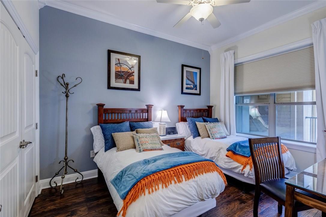 1001 The Cape Rd # 32, Horseshoe Bay, TX 78657