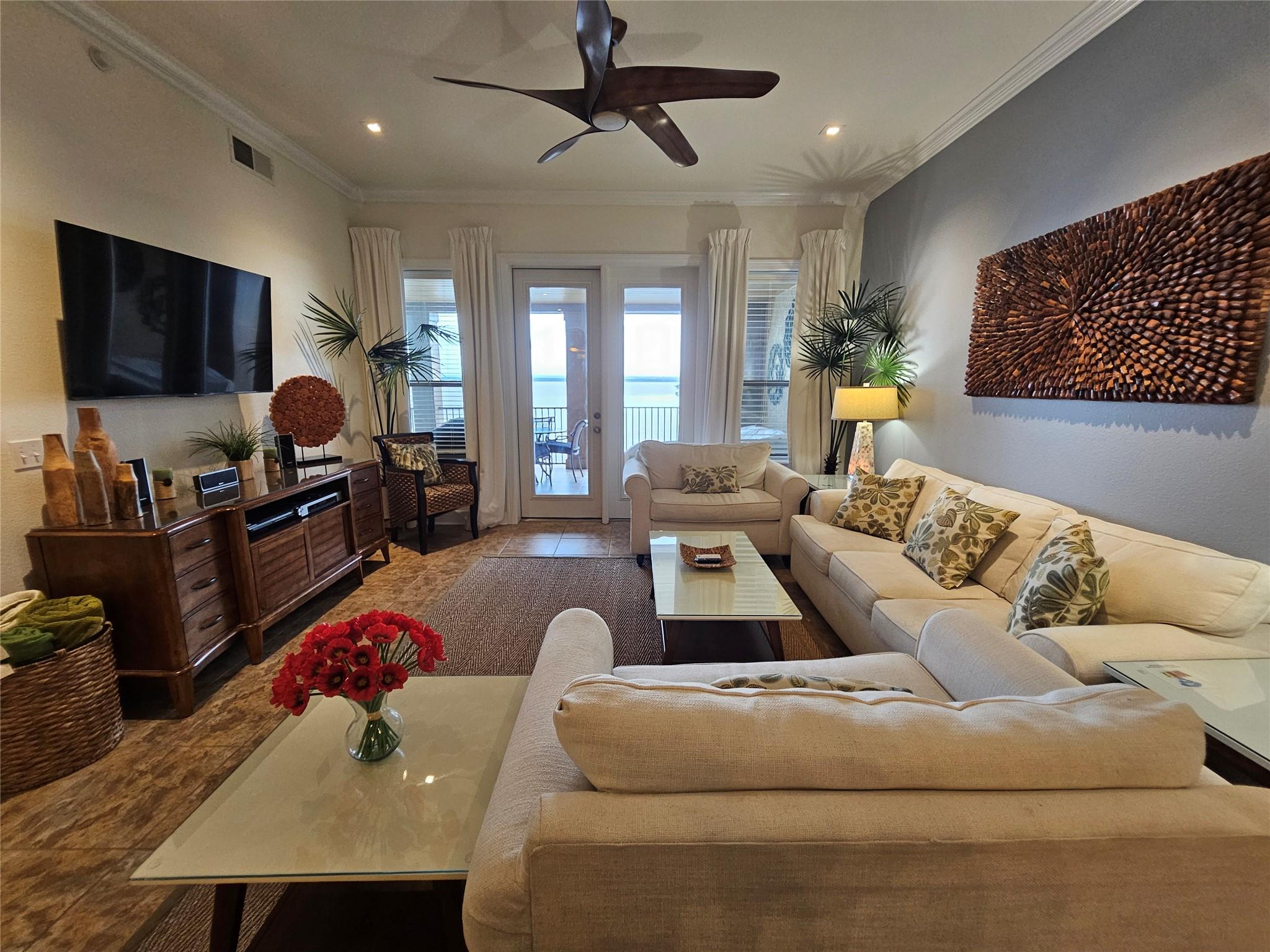 1001 The Cape Rd # 32, Horseshoe Bay, TX 78657