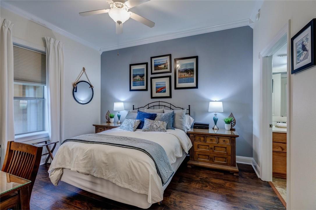 1001 The Cape Rd # 32, Horseshoe Bay, TX 78657