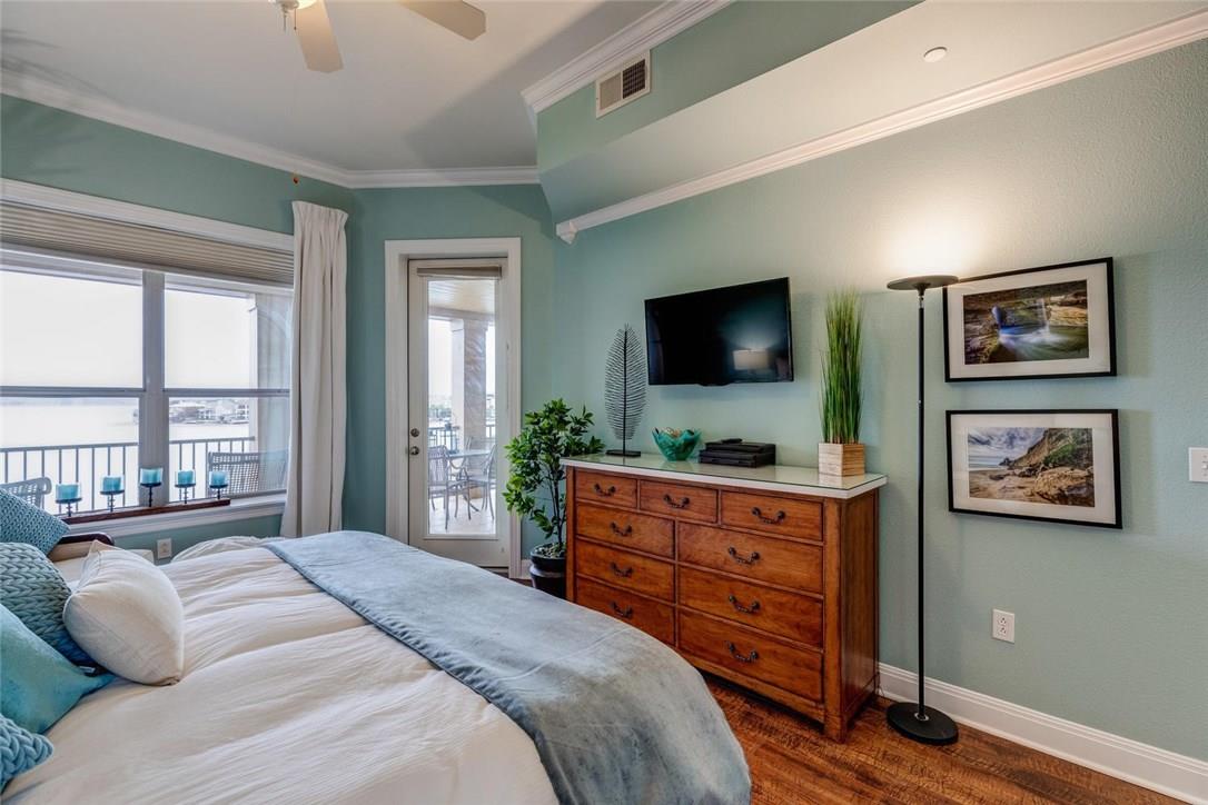 1001 The Cape Rd # 32, Horseshoe Bay, TX 78657