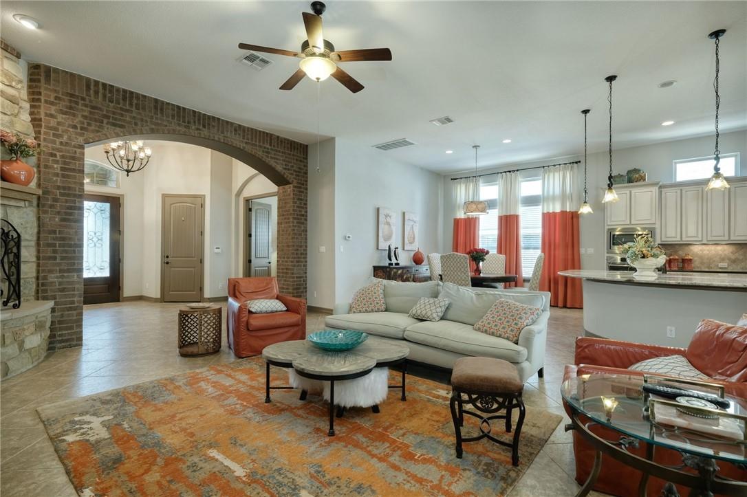 1239 Falling Hills Dr, Georgetown, TX 78628