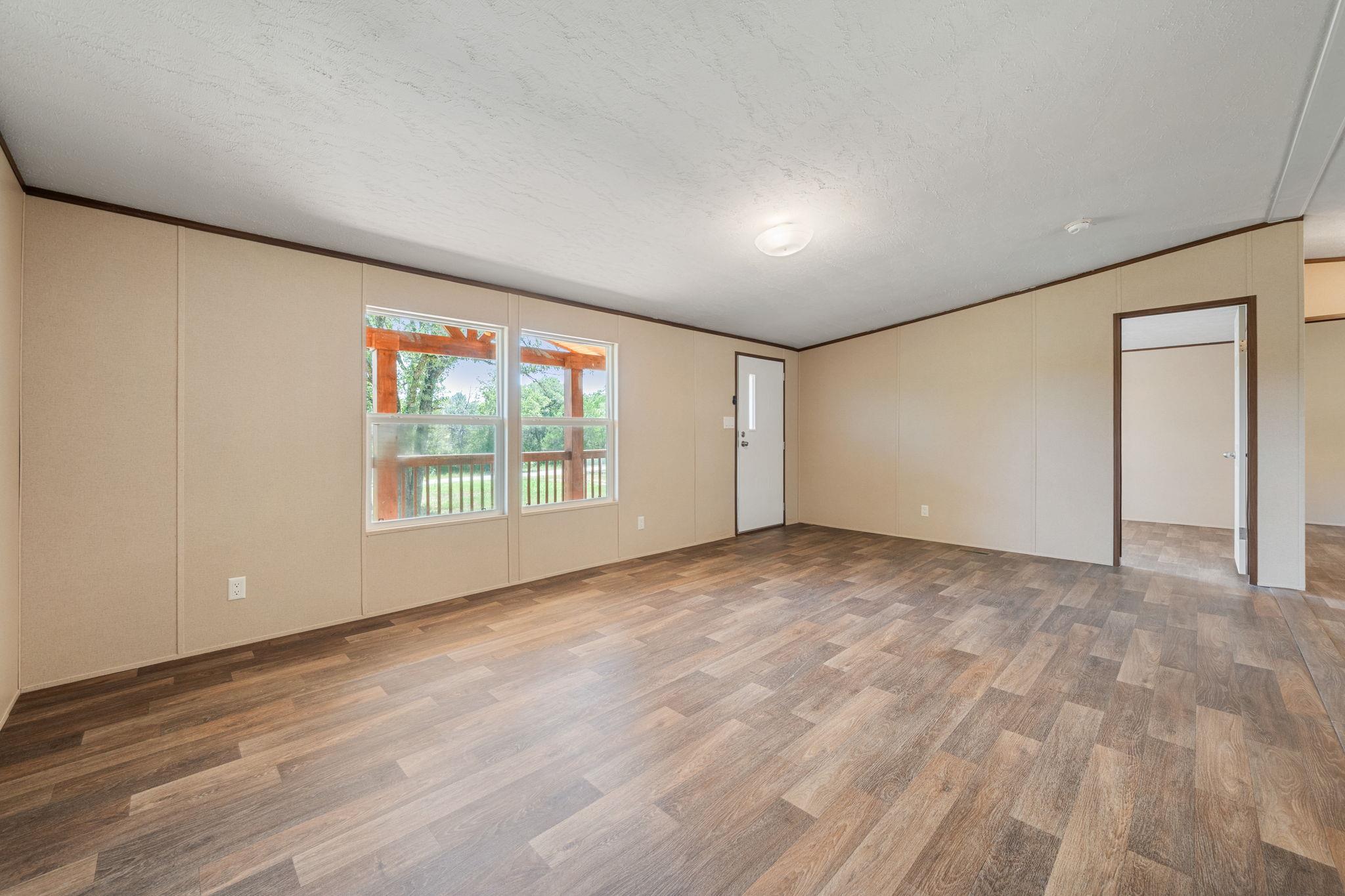 178 Moon Mist Dr, Bastrop, TX 78602