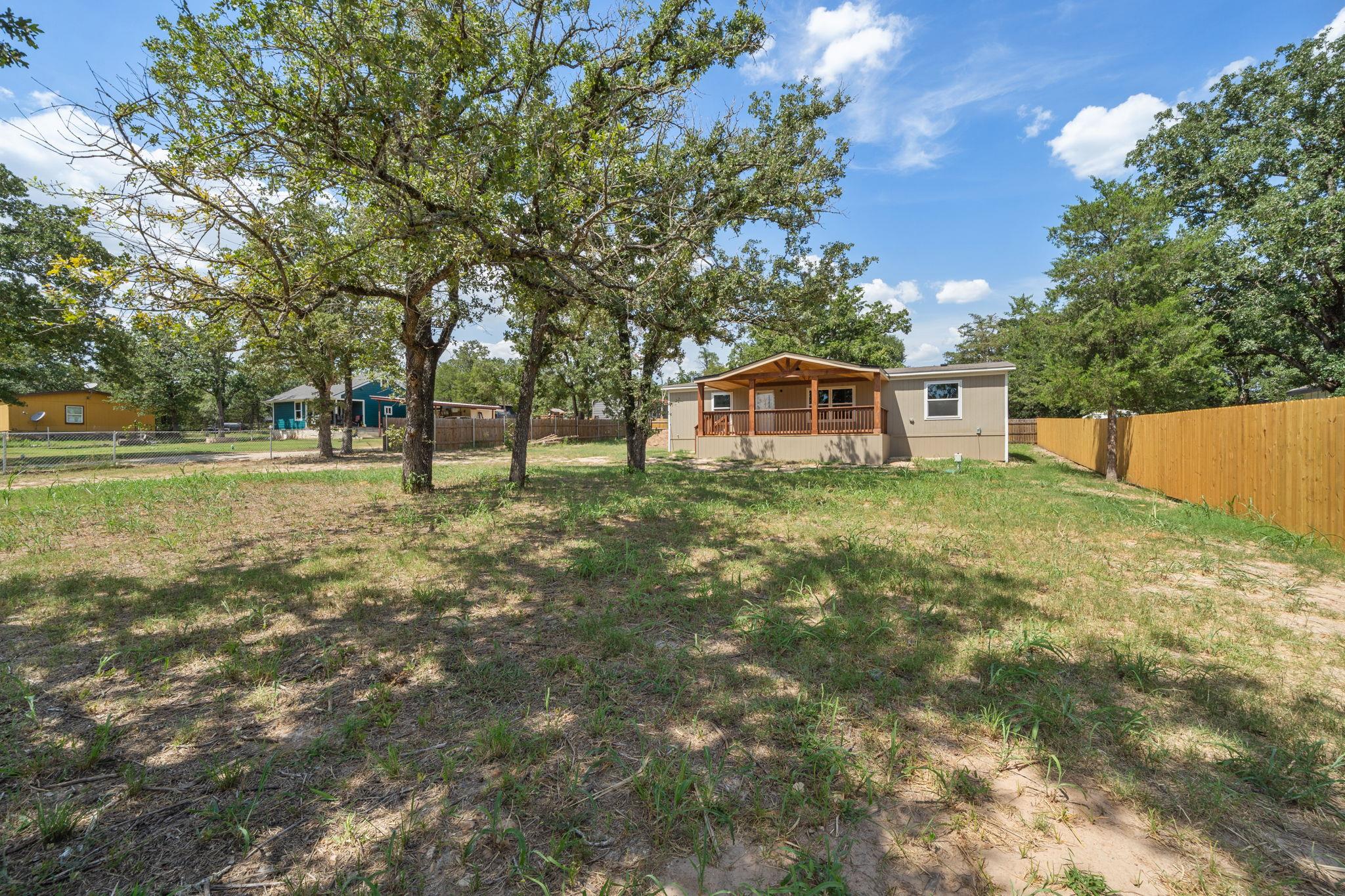 178 Moon Mist Dr, Bastrop, TX 78602