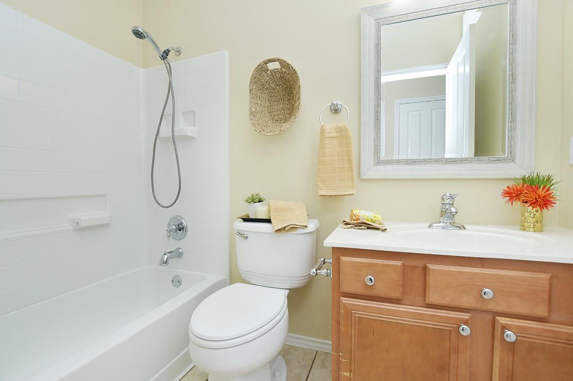 256 Monument Hill Trl, Georgetown, TX 78633