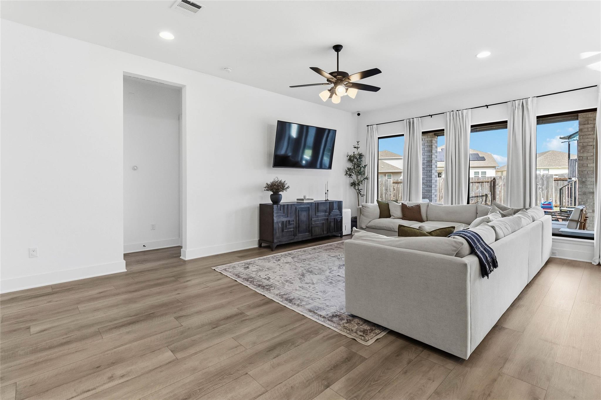 14421 Kira Ln, Manor, TX 78653