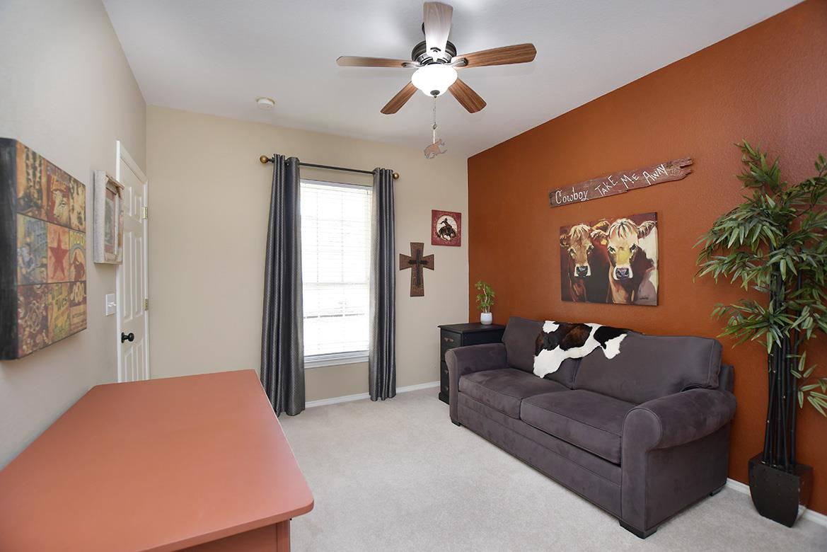 212 Bonham Loop, Georgetown, TX 78633