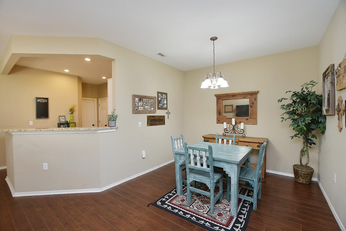 212 Bonham Loop, Georgetown, TX 78633