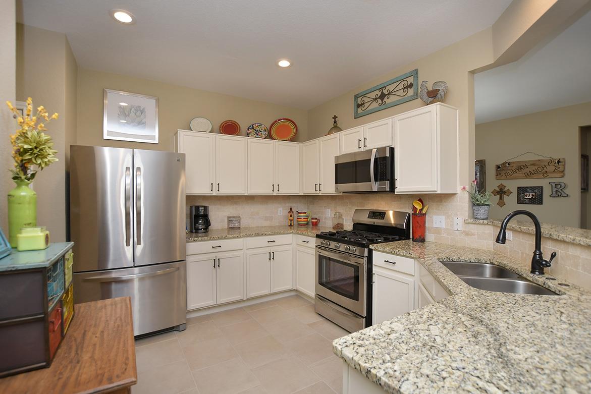 212 Bonham Loop, Georgetown, TX 78633