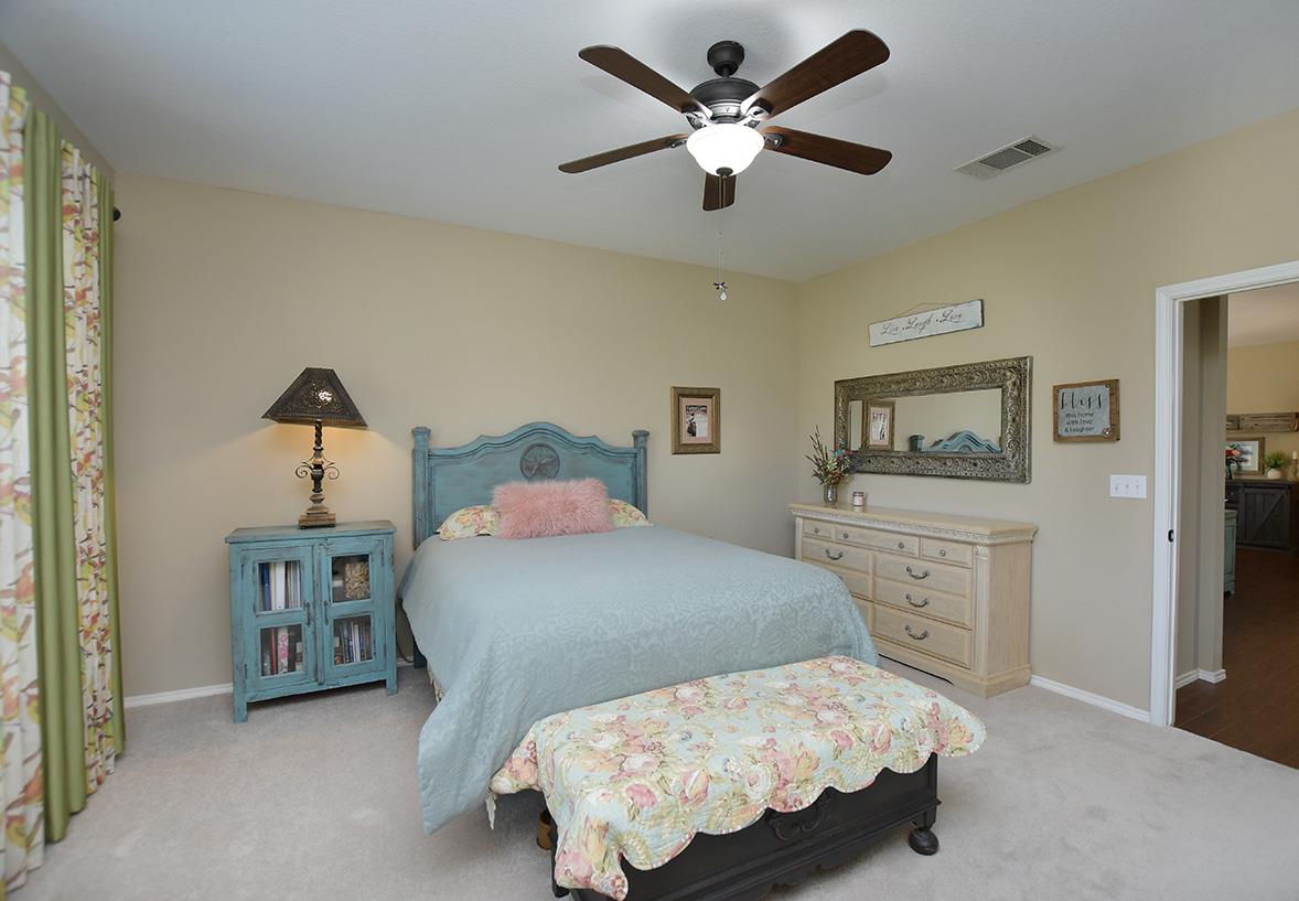 212 Bonham Loop, Georgetown, TX 78633