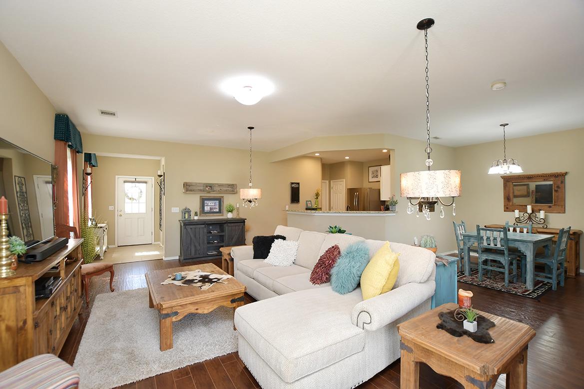 212 Bonham Loop, Georgetown, TX 78633