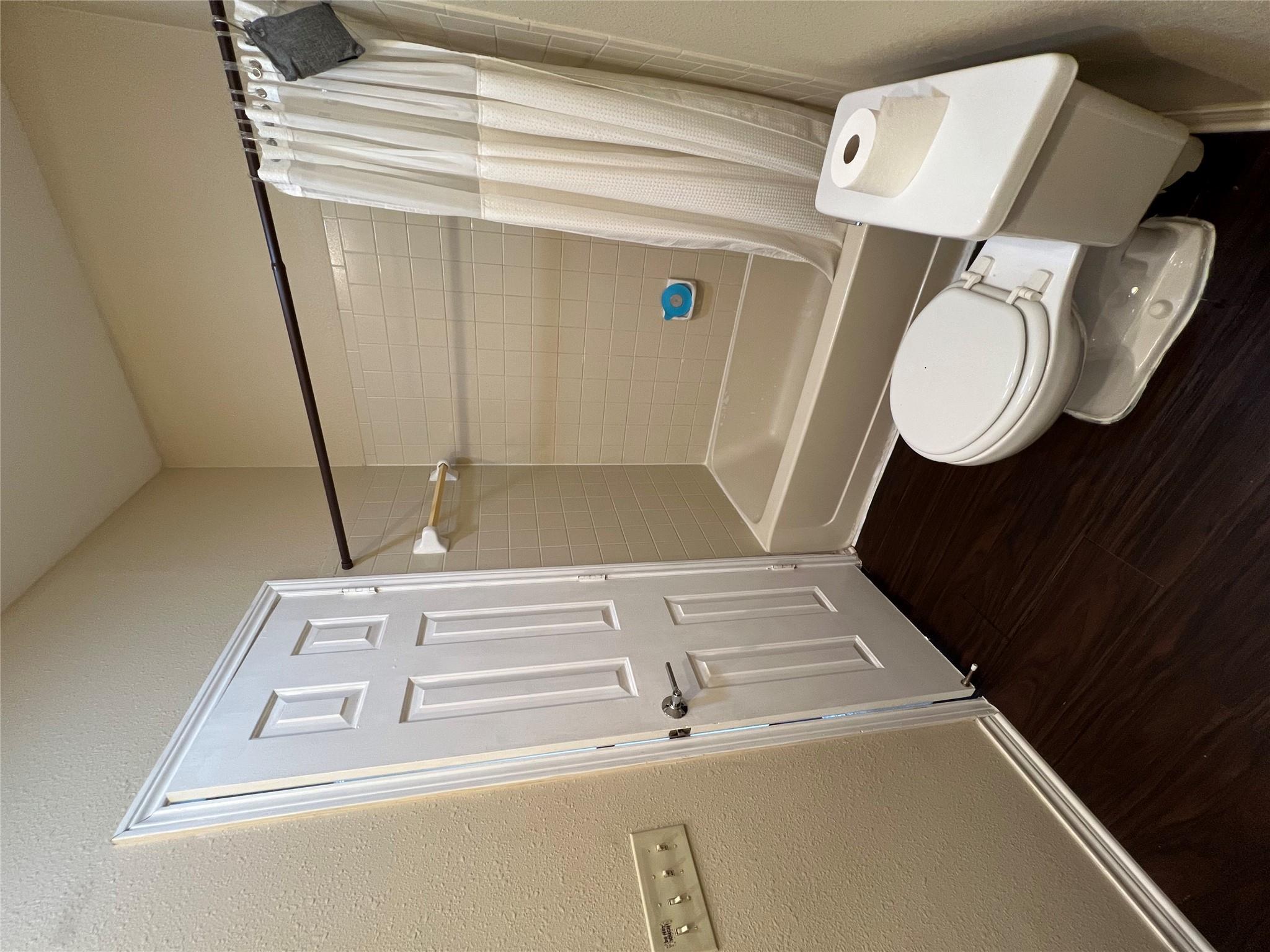 915 W 22nd 1/2 St # 203, Austin, TX 78705