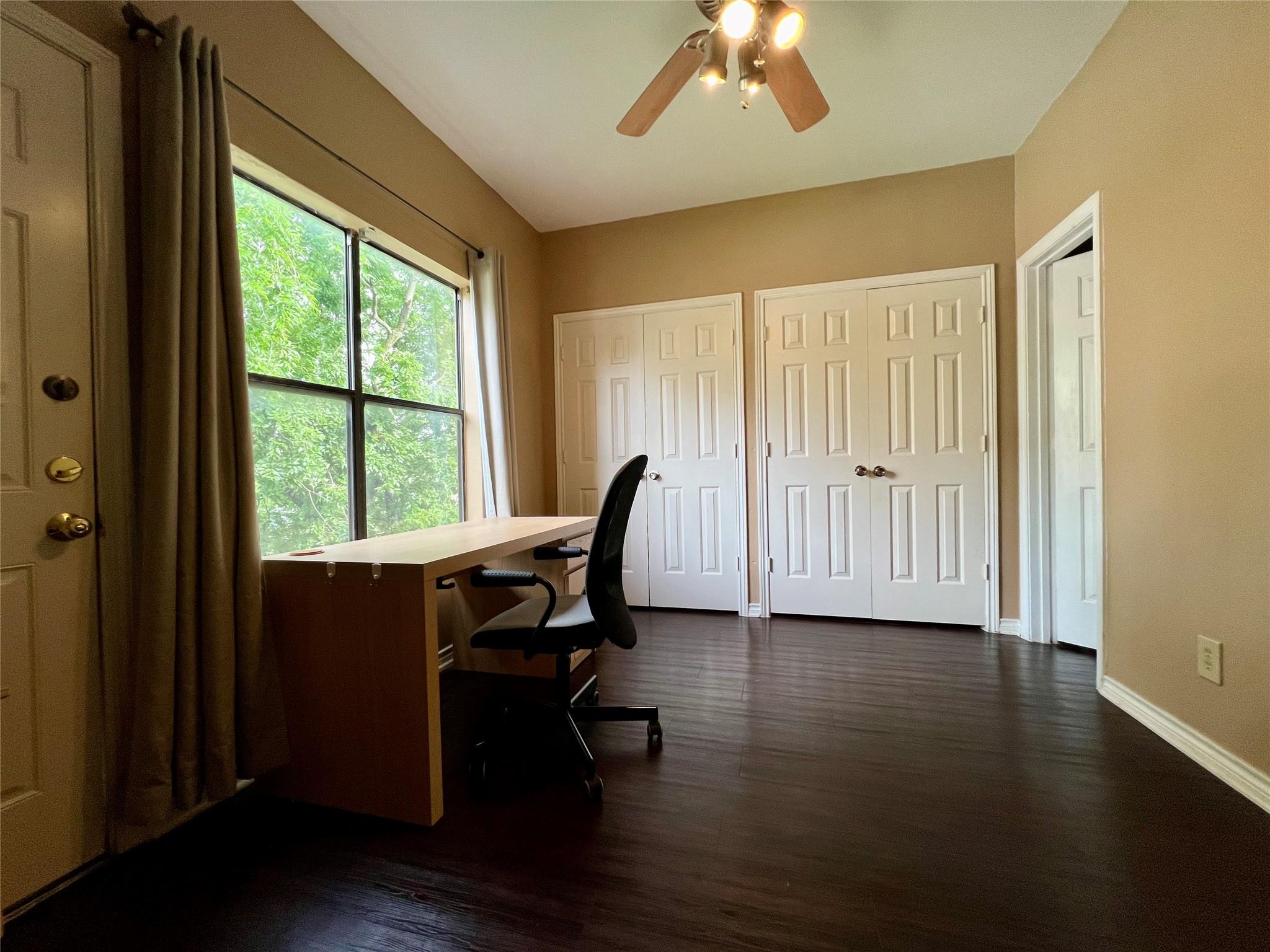 915 W 22nd 1/2 St # 203, Austin, TX 78705