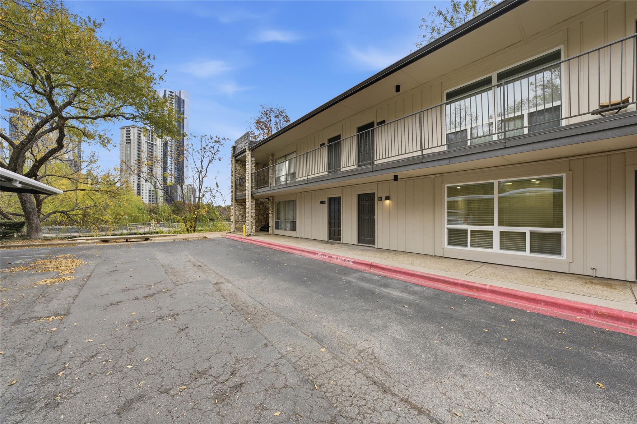 500 E Riverside Dr # 133, Austin, TX 78704